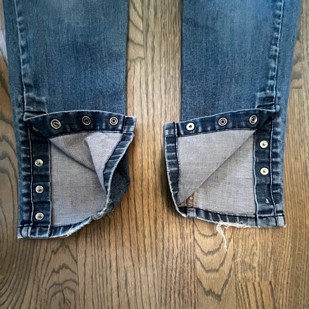 Vintage Levi's - Picture 2 of 15